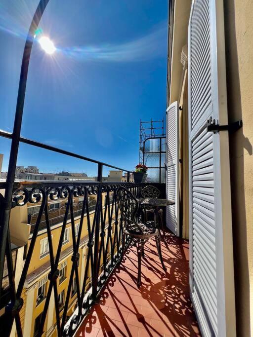Appartamento Dezy'S House Nizza Esterno foto